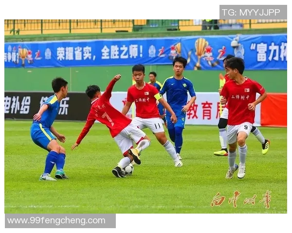 深圳足球队在城市联赛中以97分高居榜首展现强劲实力 深圳足球队在城市联赛中以97分高居榜首展现强劲实力