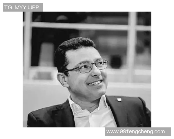 足球明星因心脏病突发离世引发全球哀悼与健康关注 足球明星因心脏病突发离世引发全球哀悼与健康关注