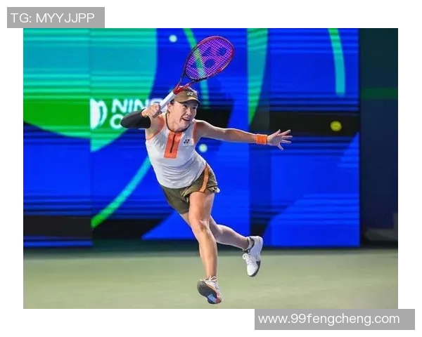 重庆网球队在总决赛中的灵活战术与团队协作展现出色表现